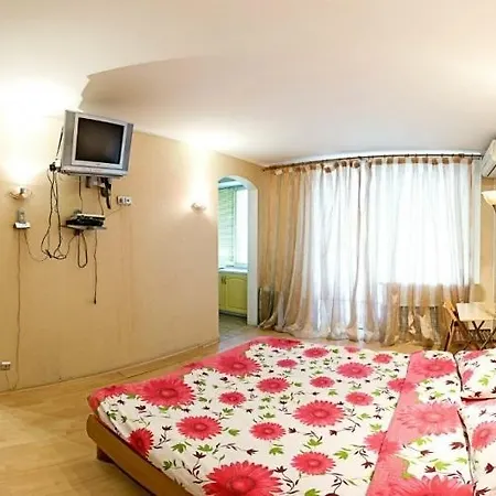 Alex Apartments On Lva Tolstogo Kyiv Room photo