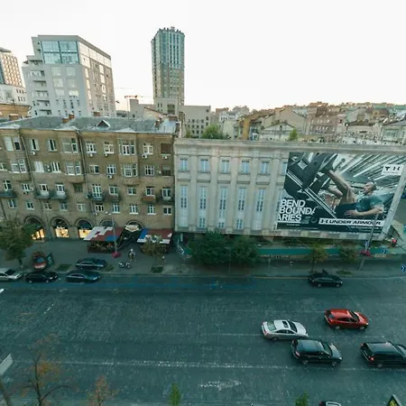 Alex Apartments On Lva Tolstogo Kyiv Exterior photo