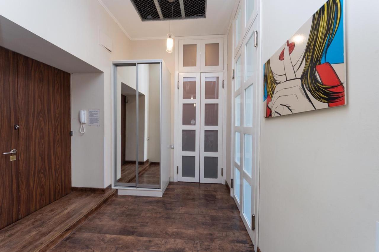 Apartment Alex On Lva Tolstogo *