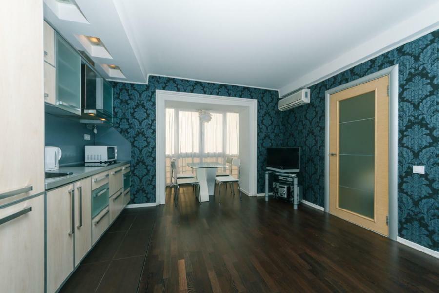 Alex On Lva Tolstogo Apartment